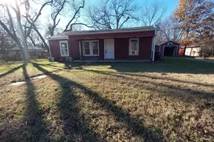 2425 Juanita Dr, Denison, TX 75020 - Photo 2