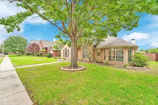 1211 Greenway Dr, Allen, TX 75013 - Photo 2