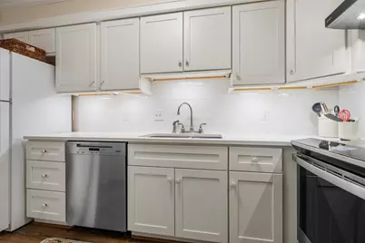 5032 Lake Shore Drive, Waco, TX 76710 - Photo 8