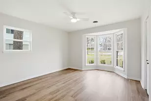 8625 Marys Creek Dr, Benbrook, TX 76116 - Photo 16