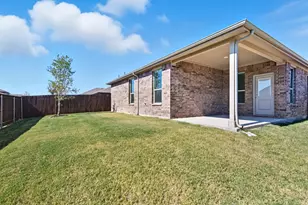 1905 Jackson St, Cleburne, TX 76033 - Photo 16
