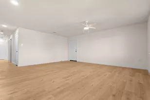 4325 Highland St, Lancaster, TX 75134 - Photo 6