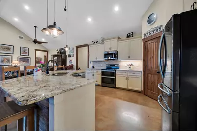 751 Sullivan Road, Ennis, TX 75119 - Photo 10