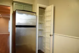 10232 Regal Oaks Dr, Dallas, TX 75243 - Photo 8