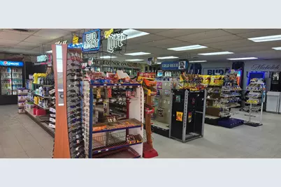 309 E Highway 82, Nocona, TX 76255 - Photo 14