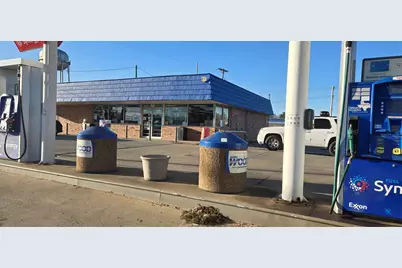 309 E Highway 82, Nocona, TX 76255 - Photo 10