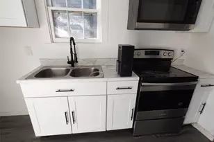 1324 W Morton St, Denison, TX 75020 - Photo 6