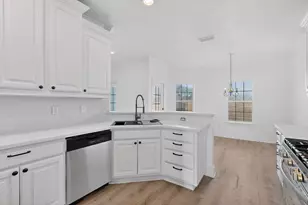 400 Vz County Road 4211, Ben Wheeler, TX 75754 - Photo 12