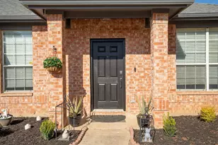 2715 Tori Oak Trail, Corinth, TX 76210 - Photo 2