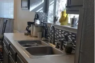 1412 S Medora St, Terrell, TX 75160 - Photo 4