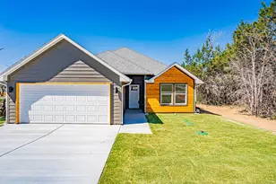 924 Bosque River Dr, Granbury, TX 76048 - Photo 4