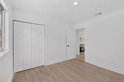 9918 Cedar Mountain Circle, Dallas, TX 75217 - Photo 18