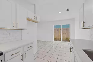 9918 Cedar Mountain Cir, Dallas, TX 75217 - Photo 10