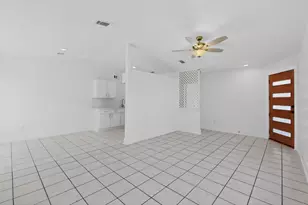 9918 Cedar Mountain Cir, Dallas, TX 75217 - Photo 6