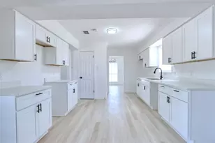 1523 Crescent Dr, Sherman, TX 75092 - Photo 10