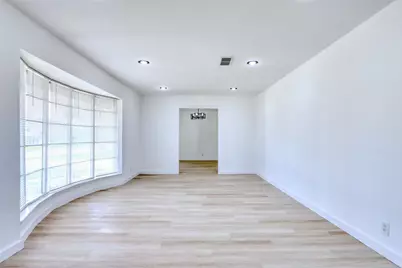 1523 Crescent Drive, Sherman, TX 75092 - Photo 4