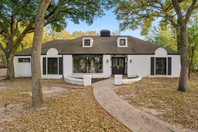 1425 Columbia Avenue, Corsicana, TX 75110 - Photo 1