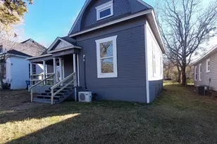 1326 W Sears St, Denison, TX 75020 - Photo 2