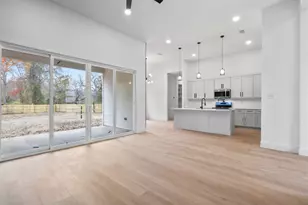 3013 Seaton Dr, Dallas, TX 75216 - Photo 8