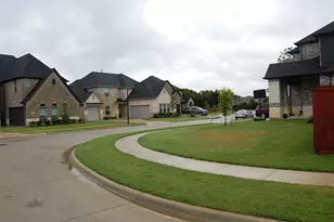 3917 Belle Maison Ct, Arlington, TX 76016 - Photo 4