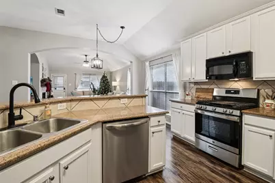 8900 Weller Lane, Fort Worth, TX 76244 - Photo 14