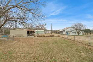 1571 Vz County Road 4403, Ben Wheeler, TX 75754 - Photo 24