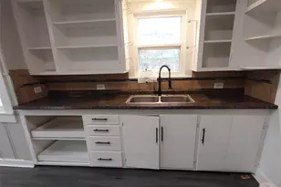 1130 W Shepherd St, Denison, TX 75020 - Photo 6