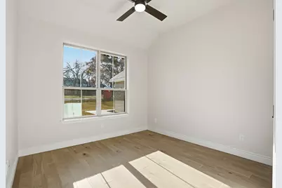 6002 Oakwood Court, Granbury, TX 76049 - Photo 30