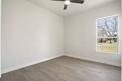 6002 Oakwood Court, Granbury, TX 76049 - Photo 26