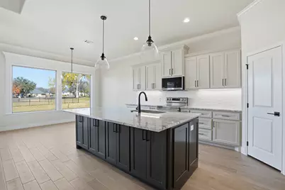 6002 Oakwood Court, Granbury, TX 76049 - Photo 16