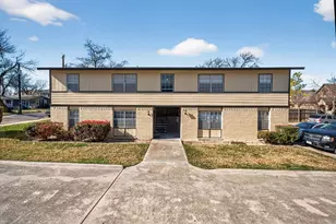 717 E Texas St, Grapevine, TX 76051 - Photo 1