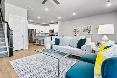 232 Wagon Spoke Way #17, Fort Worth, TX 76120 - Photo 10