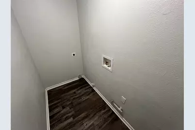 1841 S Perry Road, Carrollton, TX 75006 - Photo 20