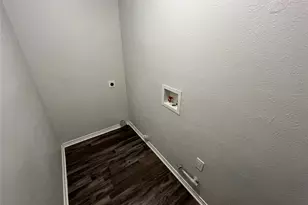 1841 S Perry Rd, Carrollton, TX 75006 - Photo 20