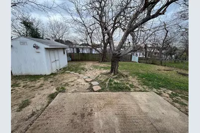 1841 S Perry Road, Carrollton, TX 75006 - Photo 24