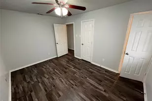 1841 S Perry Rd, Carrollton, TX 75006 - Photo 14