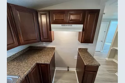 607 E Miller Road, Garland, TX 75041 - Photo 10