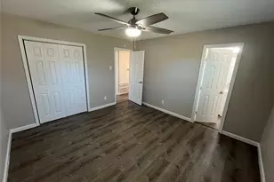 525 Oxford Park, Garland, TX 75043 - Photo 14