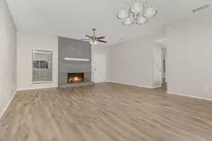 980 Mauve Dr, Lewisville, TX 75067 - Photo 6