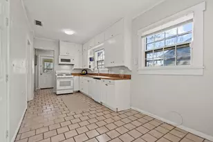 1310 W Morton St, Denison, TX 75020 - Photo 16