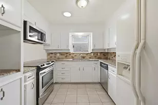 1661 Juniper Ln, Lewisville, TX 75077 - Photo 8