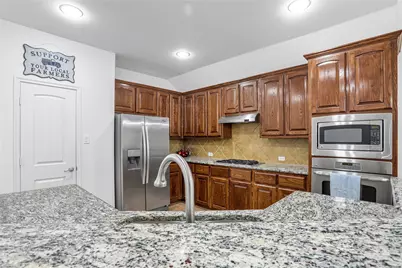 10409 Flat Creek Trail, McKinney, TX 75072 - Photo 6