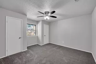 121 Quail Creek Dr, Crowley, TX 76036 - Photo 20