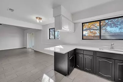 121 Quail Creek Drive, Crowley, TX 76036 - Photo 8