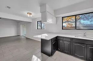 121 Quail Creek Dr, Crowley, TX 76036 - Photo 8