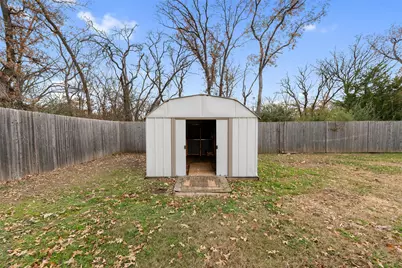 1627 Tanglewood Drive, Azle, TX 76020 - Photo 26