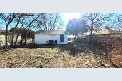 8112 Melrose Street E, White Settlement, TX 76108 - Photo 12