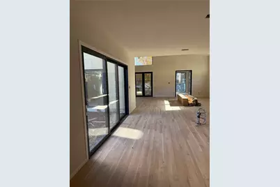 8911 Forest Hills Boulevard, Dallas, TX 75218 - Photo 6