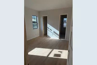 8911 Forest Hills Boulevard, Dallas, TX 75218 - Photo 12