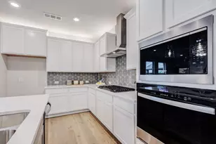 2912 Weslyan Oak St, Bedford, TX 76021 - Photo 8